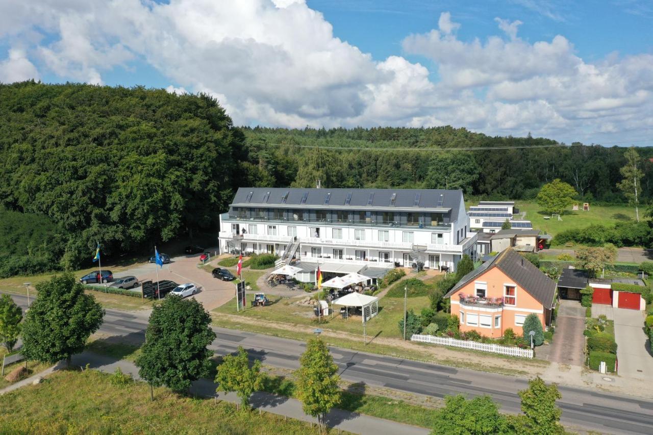 Hotel Koenigslinie ซาสนิทซ์ ภายนอก รูปภาพ