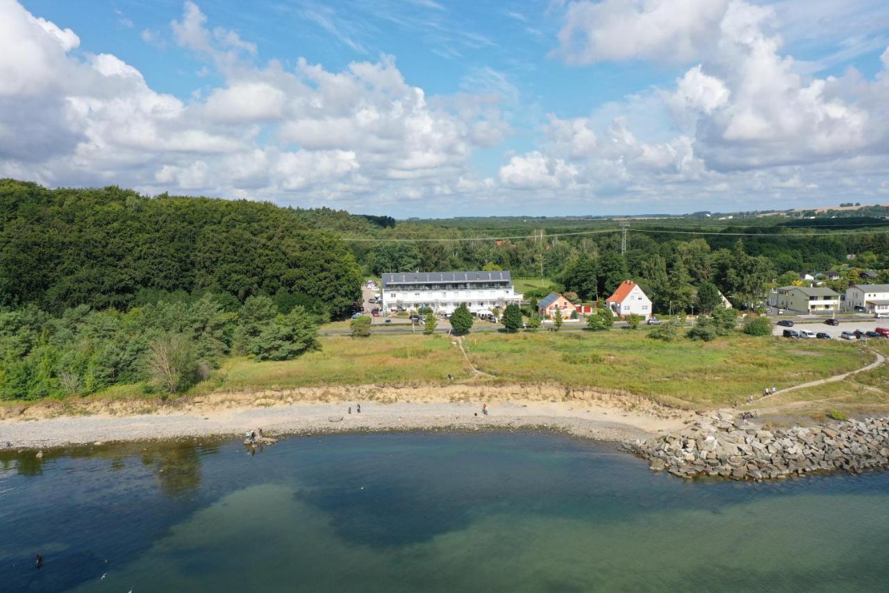 Hotel Koenigslinie ซาสนิทซ์ ภายนอก รูปภาพ