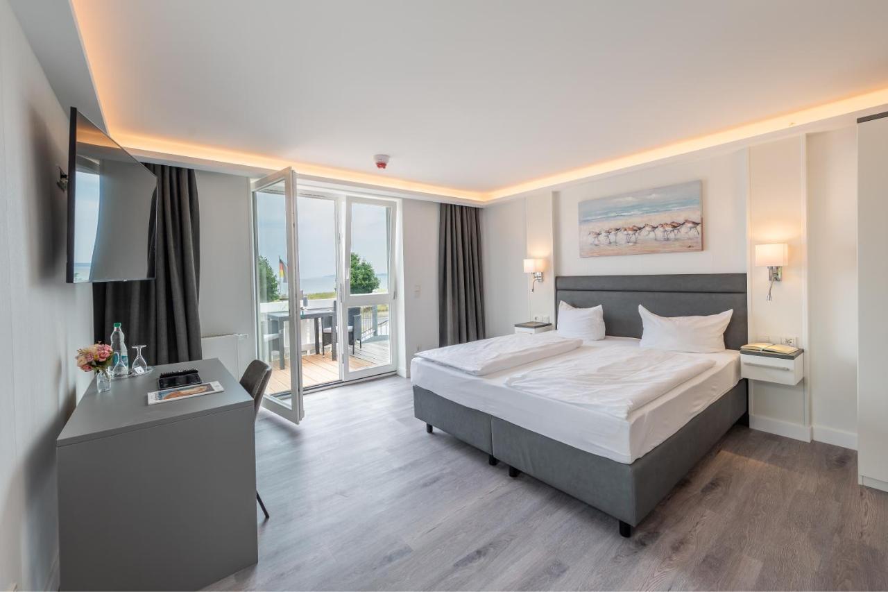Hotel Koenigslinie ซาสนิทซ์ ภายนอก รูปภาพ