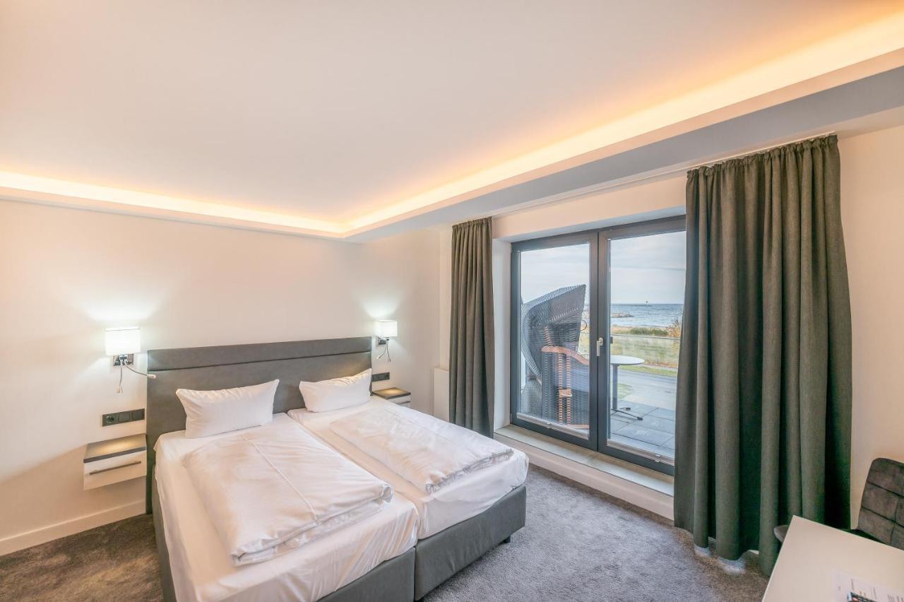 Hotel Koenigslinie ซาสนิทซ์ ภายนอก รูปภาพ